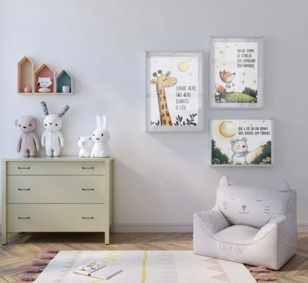 Ilustração infantil de raposa olhando para o céu estrelado com a frase inspiradora 'Brilhe como as estrelas que iluminam seu caminho'. Arte para decoração de quarto infantil.